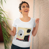 Organic T-shirt with original artwork by Naama Zahavi-Ely